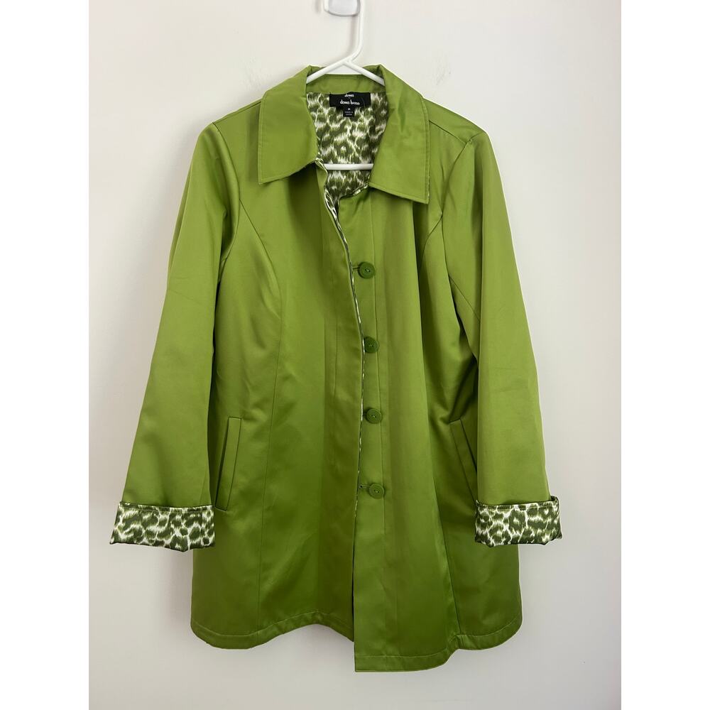 Dennis Basso QVC Reversible Green/Leopard Print Trench Coat, size Medium - Picture 3 of 8